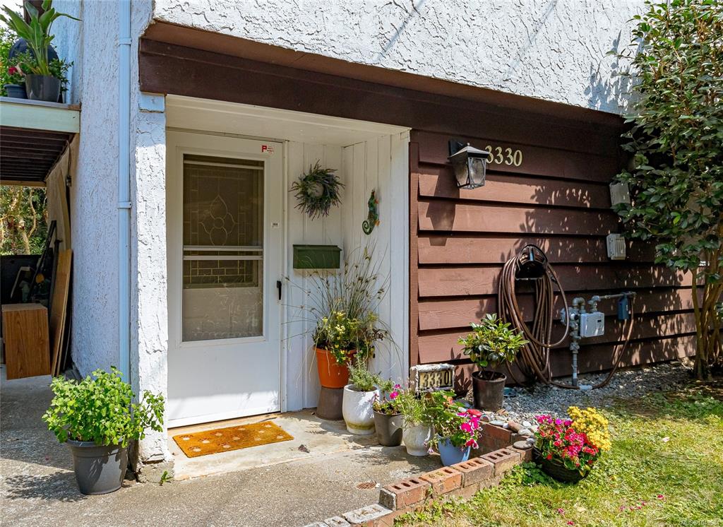 Fifth View of 3330 Ravenwood Rd, Colwood, BC, V9C 2X4