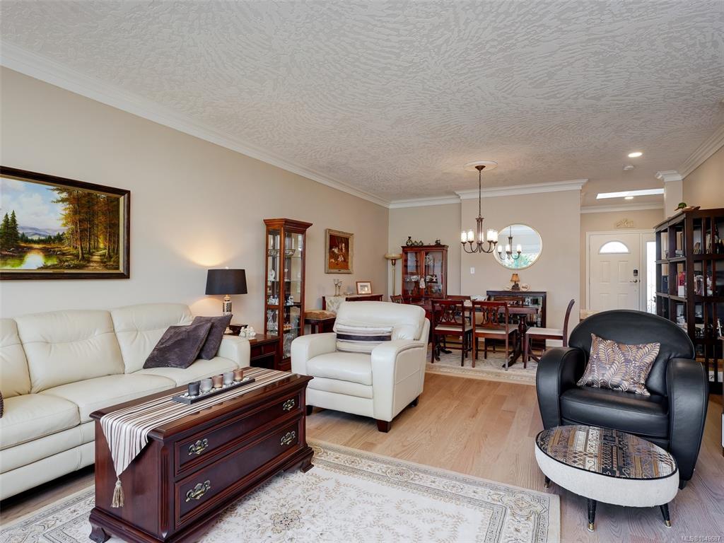 Fourth View of 4305 Maltwood Lane, Greystone Estates, Saanich, BC, V8X 5G9