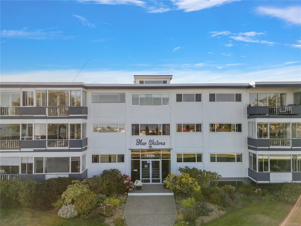 Fifth View of 9560 Fifth St, Sidney, BC, V8L 2W5