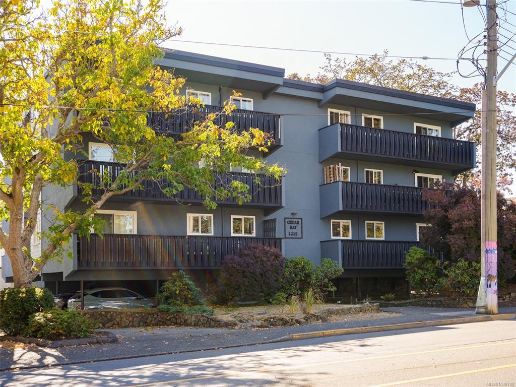 1215 Bay St, 1049702, BC,