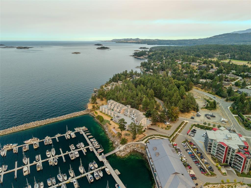 3555 Outrigger Rd, 1049704, BC,