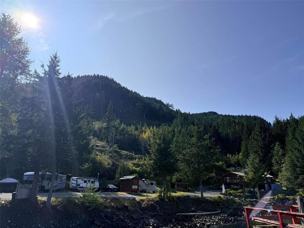 Third View of 18 Sayward Rd, Sayward, BC, V0P 1R0