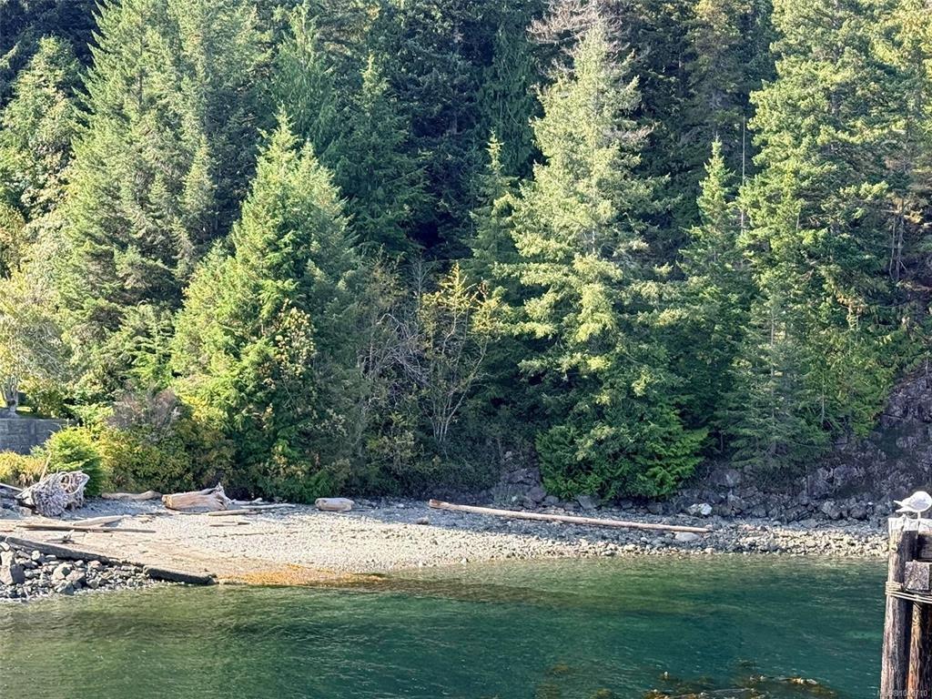 Fifth View of 18 Sayward Rd, Sayward, BC, V0P 1R0