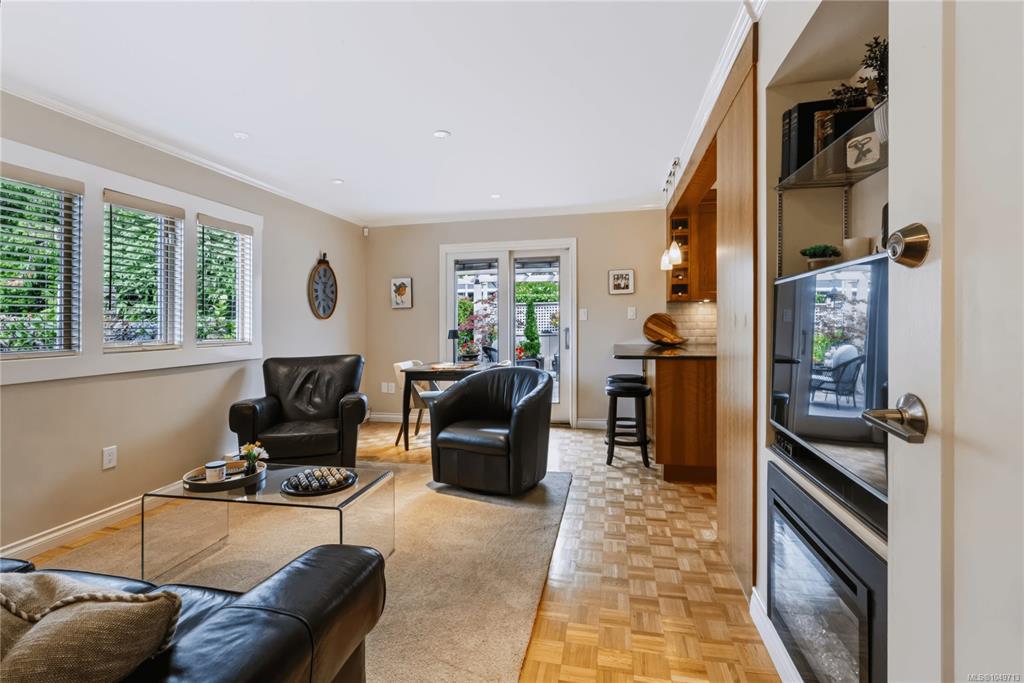 Fifth View of 1658 Brousson Dr, Saanich, BC, V8N 5S2