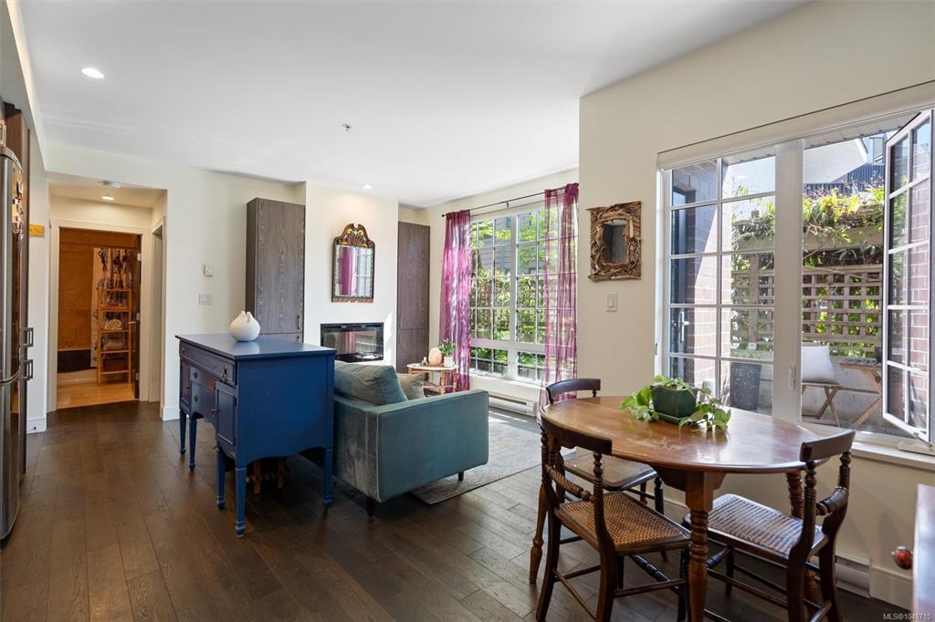 Fourth View of 1011 Burdett Ave, Victoria, BC, V8V 3G9