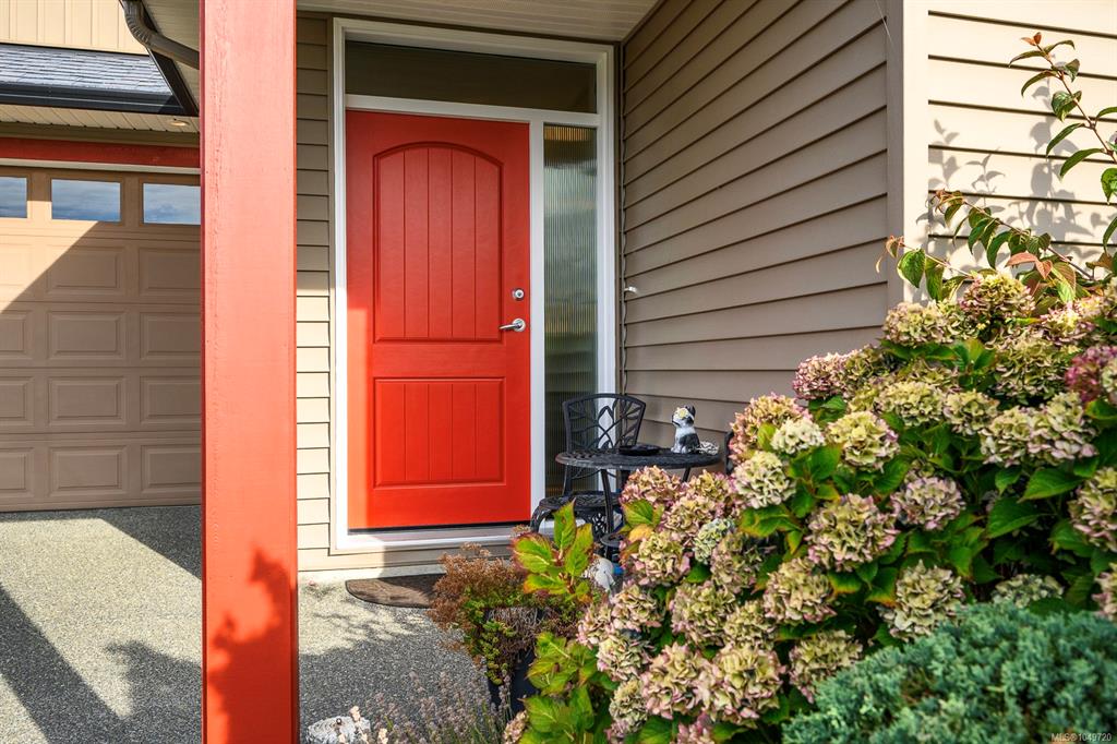 Third View of 2462 Canuck Pl, Comox, BC, V9M 0A9