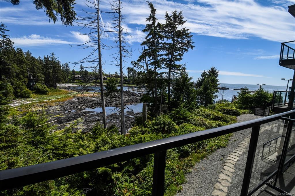 596 Marine Dr, 1049727, BC,