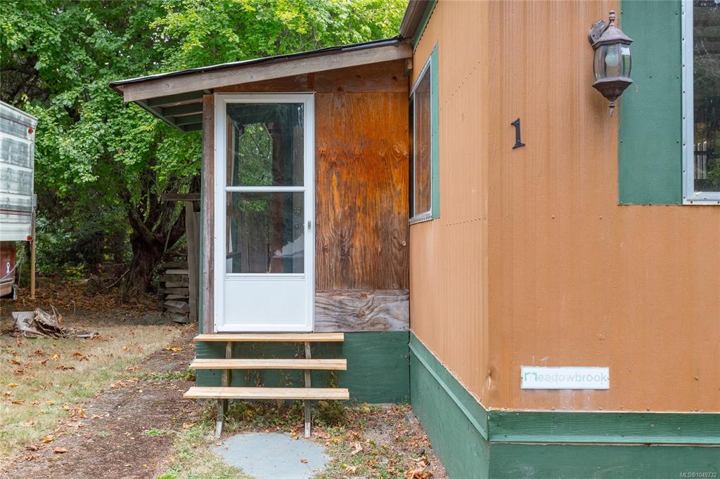 Fifth View of 2670 Sooke River Rd, Sherwood Park MHP, Sooke, BC, V9Z 0Y2