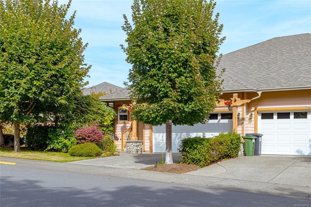 7921 Polo Park Cres, 1049738, BC,