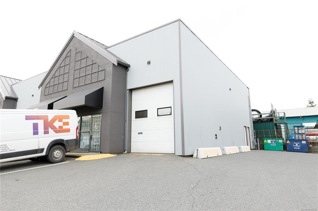 Second View of 2535 Mccullough Rd, Nanaimo, BC, V9S 4M9