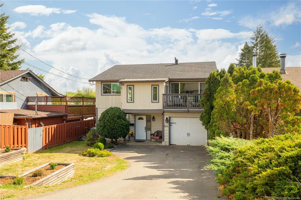 Third View of 644 Hamilton Ave, Nanaimo, BC, V9R 4G4