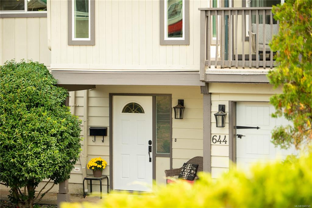 Fifth View of 644 Hamilton Ave, Nanaimo, BC, V9R 4G4