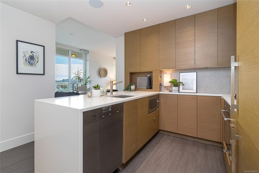 Fifth View of 83 Saghalie Rd, Promontory, Victoria, BC, V9A 0E7