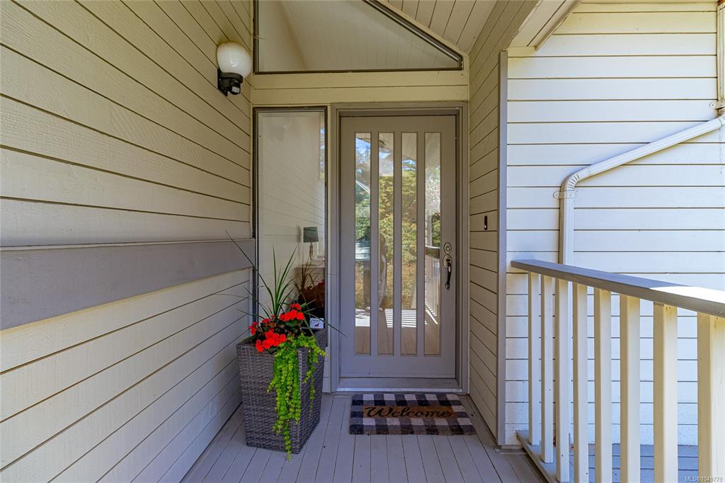 Fourth View of 4468 Autumnwood Lane, Saanich, BC, V8X 4V8