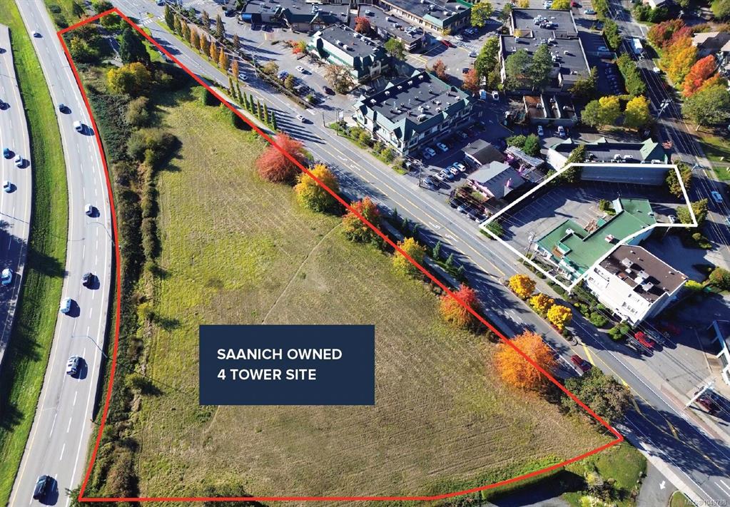 Fourth View of 4500 West Saanich Rd, Saanich, BC, V8Z 5L3