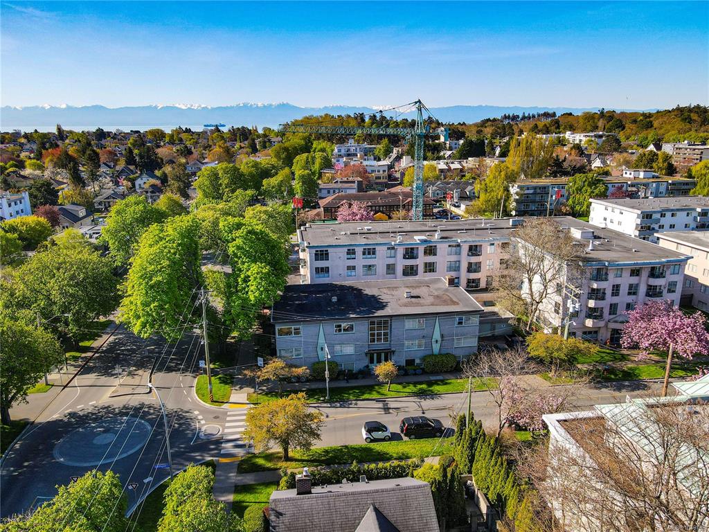 Third View of 1069 Southgate St, Victoria, BC, V8V 2Z1
