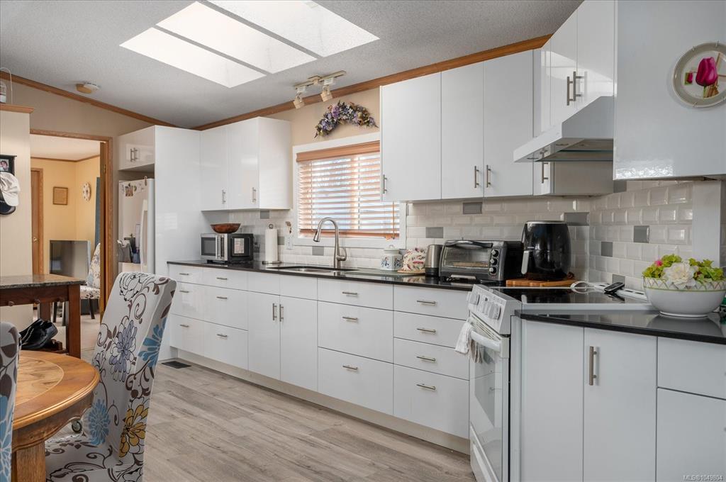 Fourth View of 1839 Valley Oak Dr, Nanaimo, BC, V9R 6N1