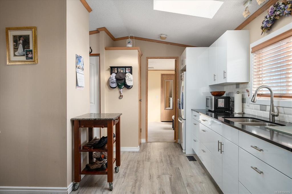 Fifth View of 1839 Valley Oak Dr, Nanaimo, BC, V9R 6N1