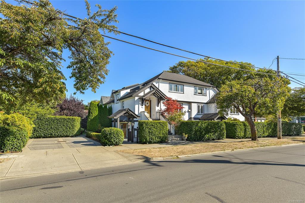 Main View of 603 Moss St, Victoria, BC, V8V 4N7