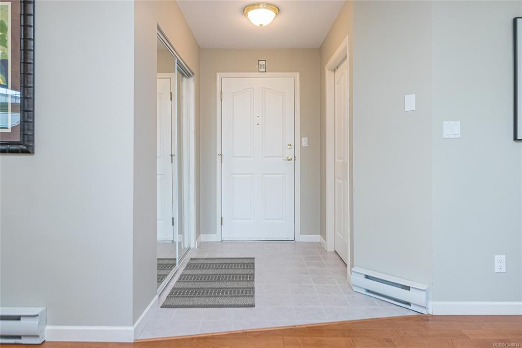 Fourth View of 245 First St, Centennial Place, Duncan, BC, V9L 1R3