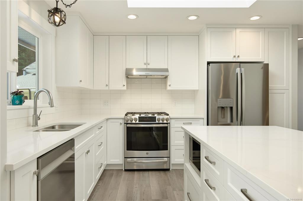 Fourth View of 967 Woodpecker Pl, Parksville, BC, V9P 1T1