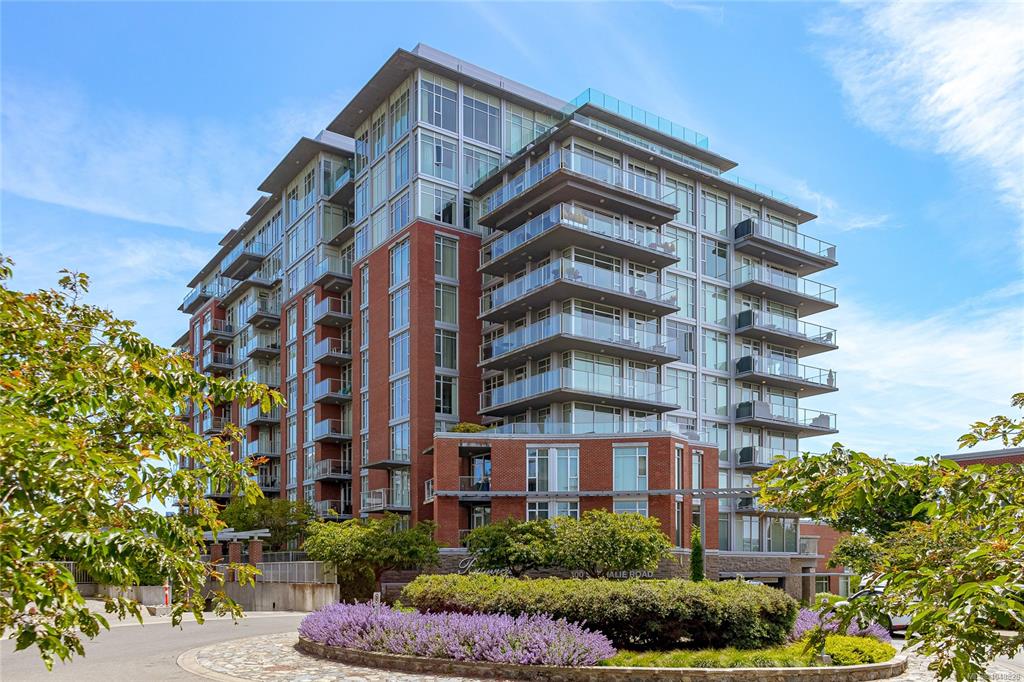 100 Saghalie Rd, 1049828, BC,