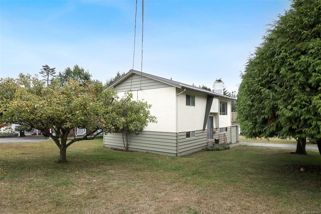 Third View of 170 Stewart St, Comox, BC, V9M 2T8
