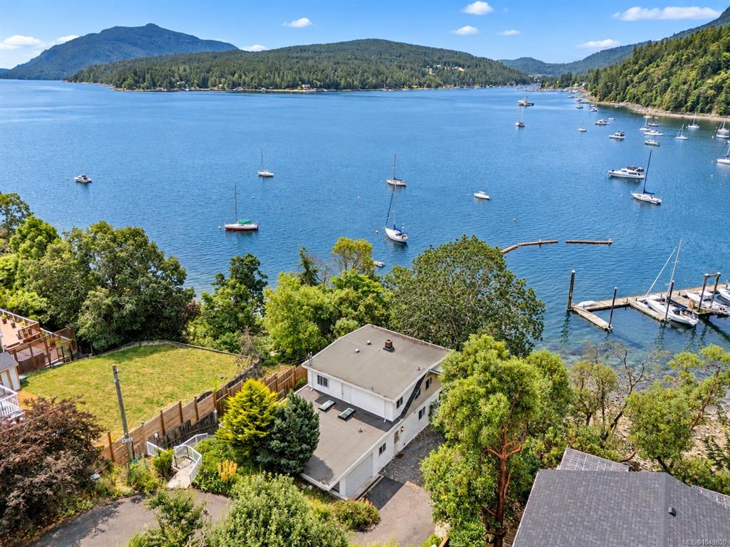 Third View of 936 Arbutus Ave, Duncan, BC, V9L 5X4