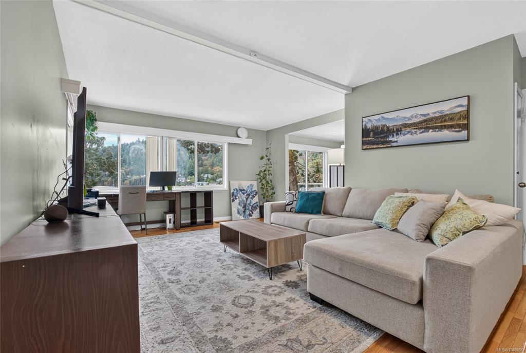 Fifth View of 936 Arbutus Ave, Duncan, BC, V9L 5X4