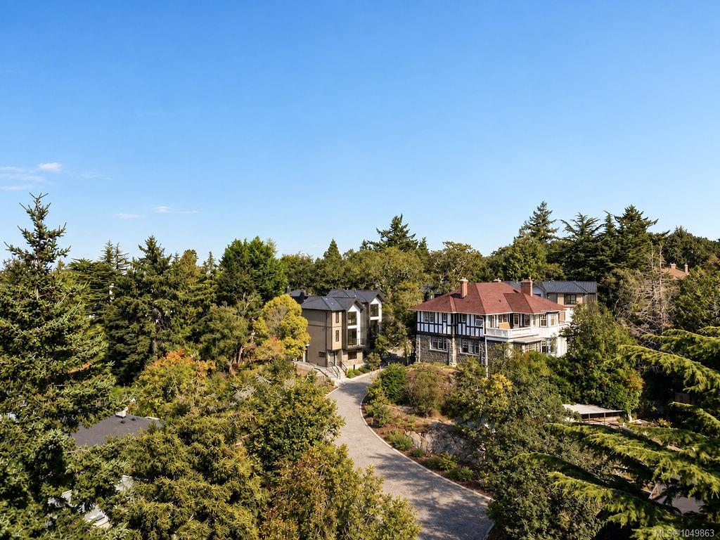 Fifth View of 515 Foul Bay Rd, Victoria, BC, V8S 4G9