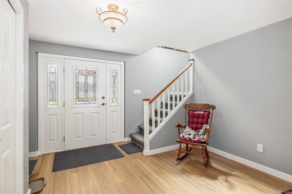 Fifth View of 2815 Ortona Rd, Duncan, BC, V9L 6B8