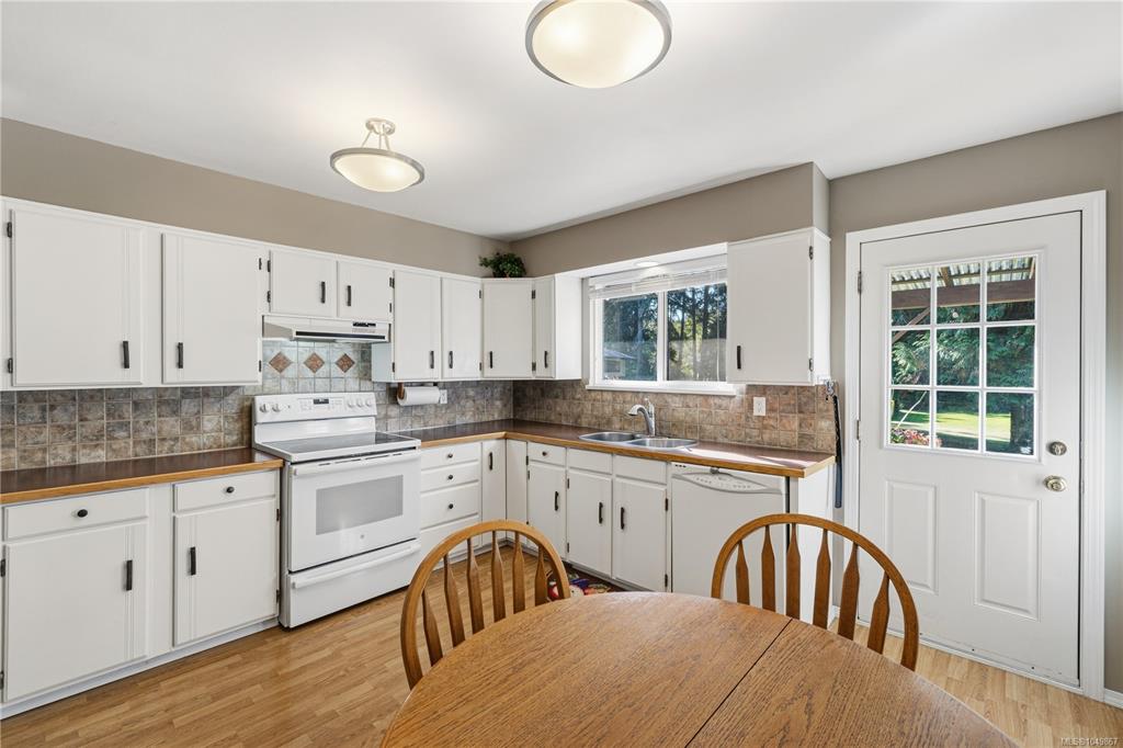 Fourth View of 1164 Dobler Rd, Parksville, BC, V9P 2C5