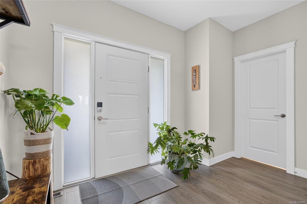 Fifth View of 3360 Harbourview Blvd, Courtenay, BC, V9N 0E8