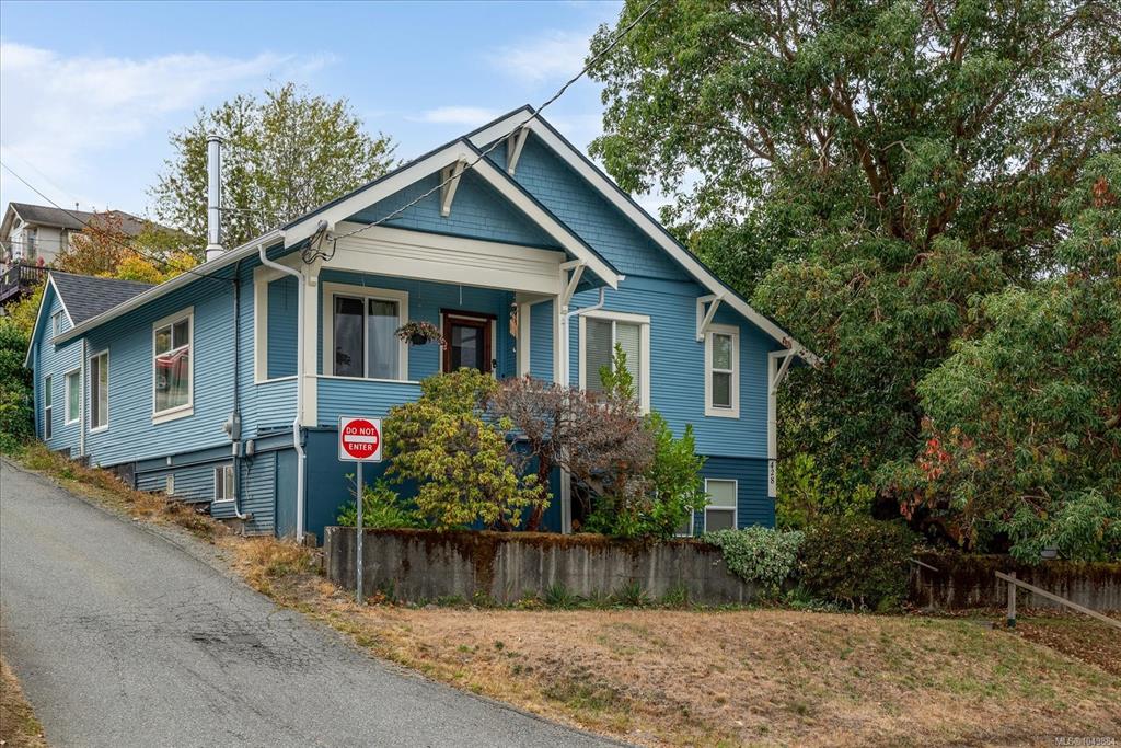 Second View of 428 2nd Ave, Ladysmith, BC, V9G 1B8