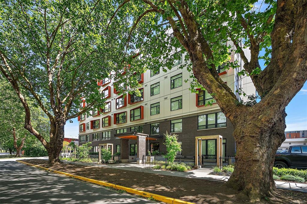 Second View of 629 Speed Ave, TRESAH, Victoria, BC, V8Z 1A5