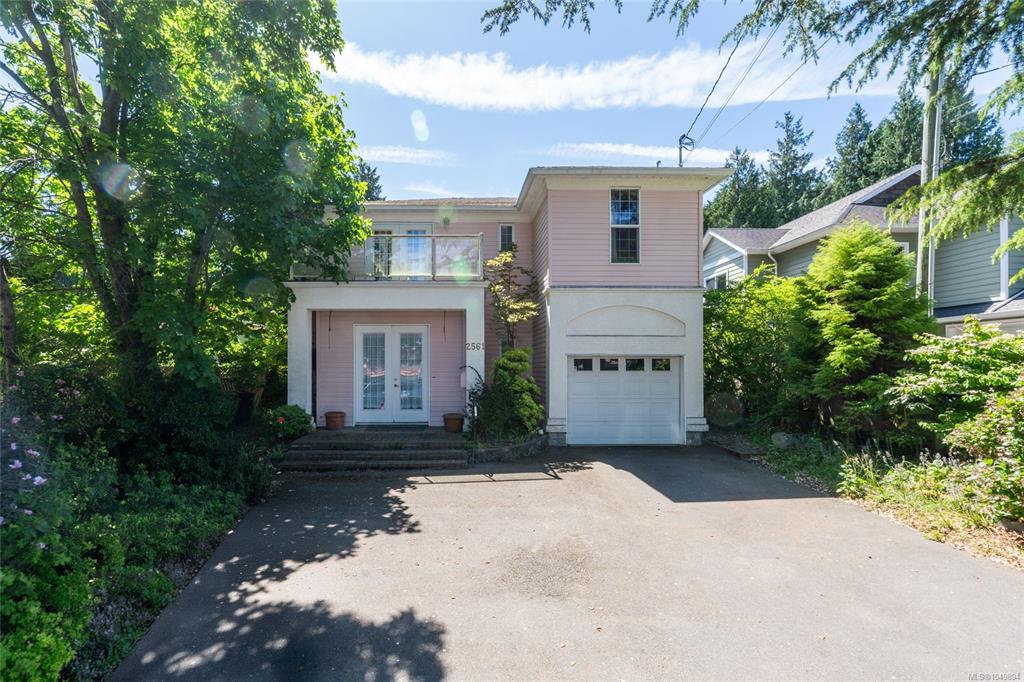 Fourth View of 2561 Sinclair Rd, Saanich, BC, V8N 1B7
