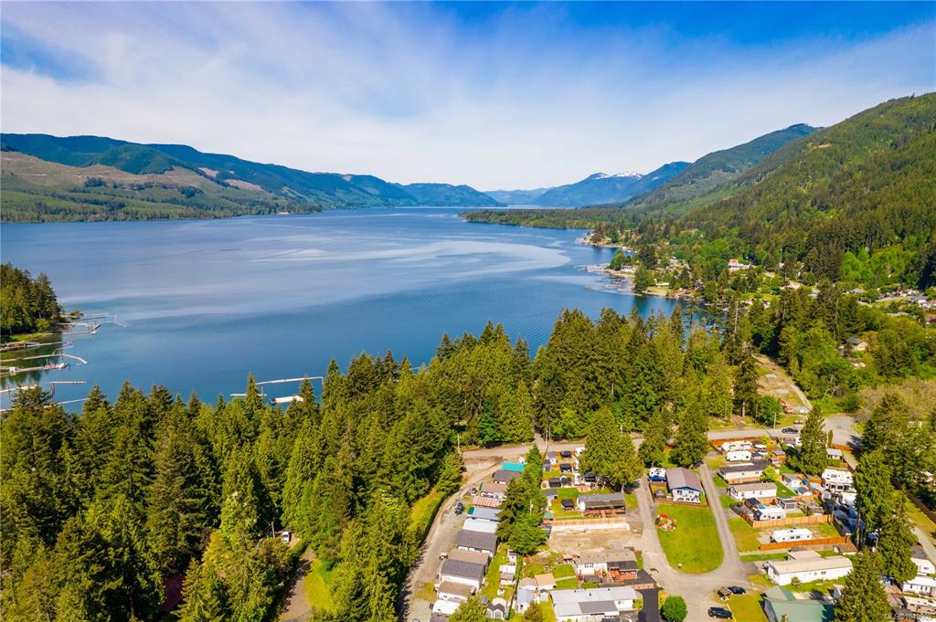 8290 Sa Seen Os Rd, 1049900, BC,