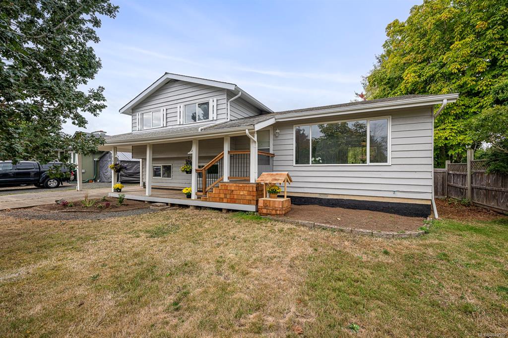 Second View of 163 James St, Parksville, BC, V9P 1H9