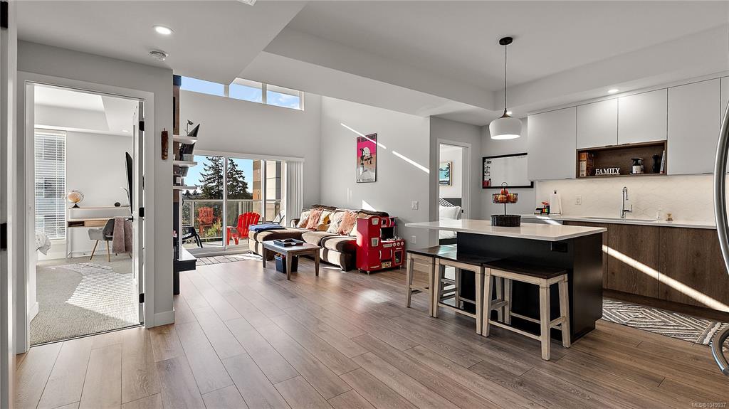 Fourth View of 950 Whirlaway Cres, Residence | by Triple Crown, Langford, BC, V9B 0Y3