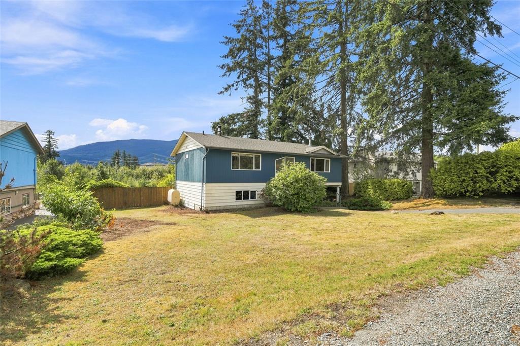 Fourth View of 2247 Rosstown Rd, Nanaimo, BC, V9T 3R4