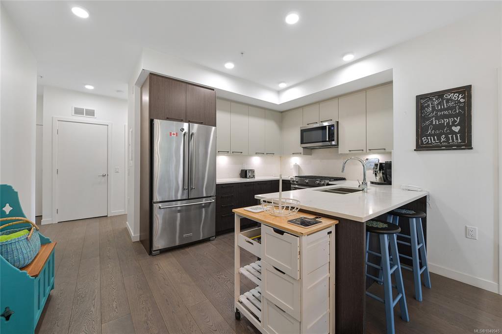 Fourth View of 7162 West Saanich Rd, Central Saanich, BC, V8M 1P6