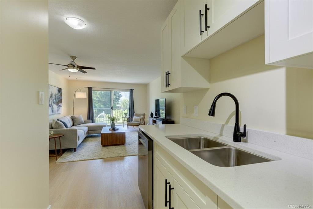Second View of 40 Stanley Rd, Lake Cowichan, BC, V0R 2G0