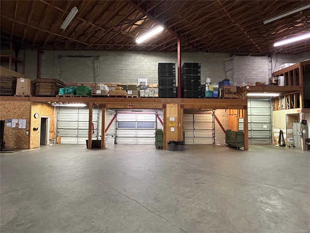 Fifth View of 785 Lampson St, Esquimalt, BC, V9A 6A9