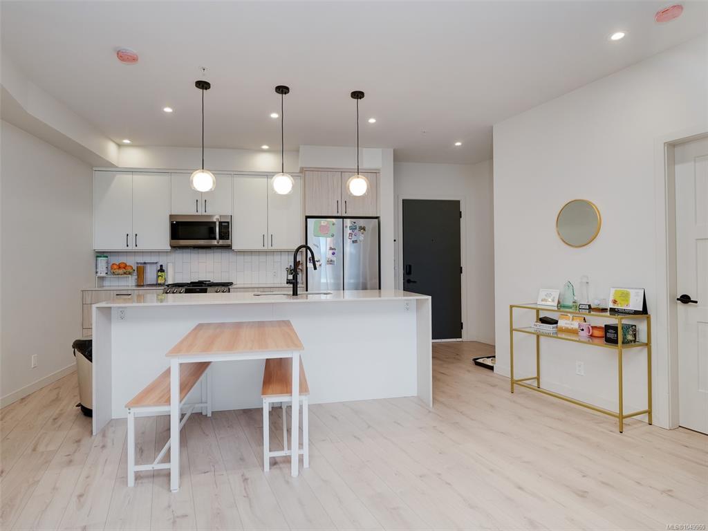 958 Pharoah Mews, 1049960, BC,
