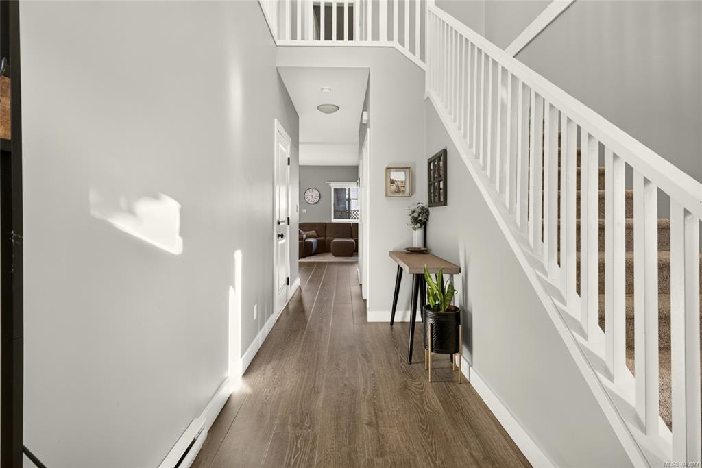 Fifth View of 1195 Parkdale Creek Gdns, Langford, BC, V9B 4G9