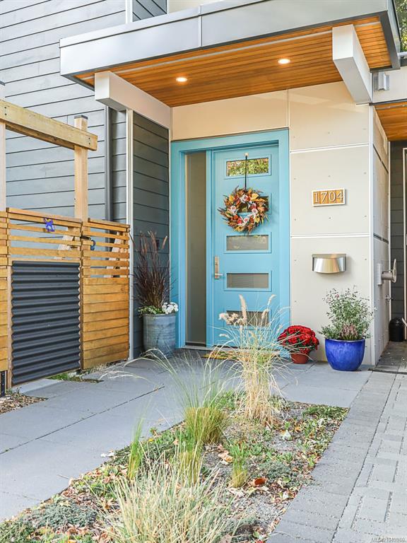 Second View of 1704 Coronation Ave, Victoria, BC, V8R 1X2