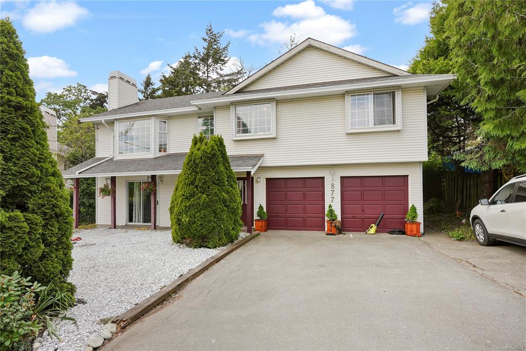 Second View of 877 Admirals Rd, Esquimalt, BC, V9A 2P1