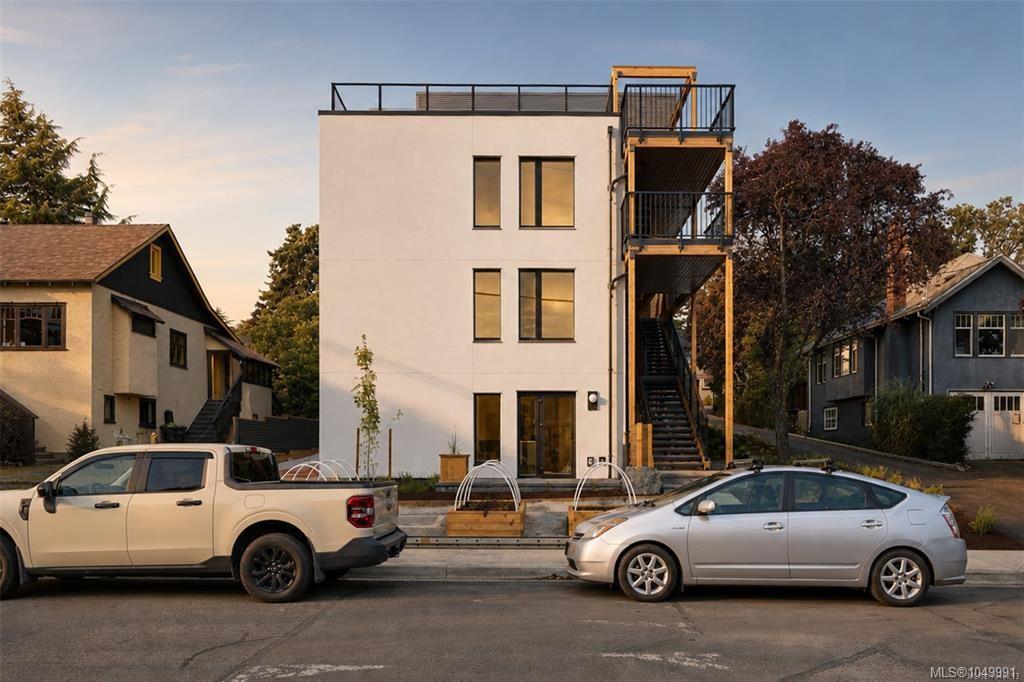 958 Wollaston St, 1049991, BC,