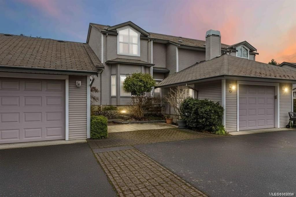 Second View of 3633 Cedar Hill Rd, Saanich, BC, V8P 3Z3