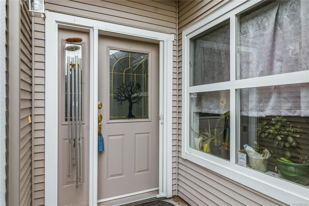 Fourth View of 3633 Cedar Hill Rd, Saanich, BC, V8P 3Z3
